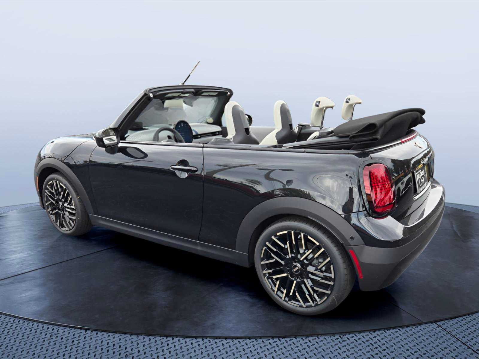 2026 MINI CONVERTIBLE ICONIC