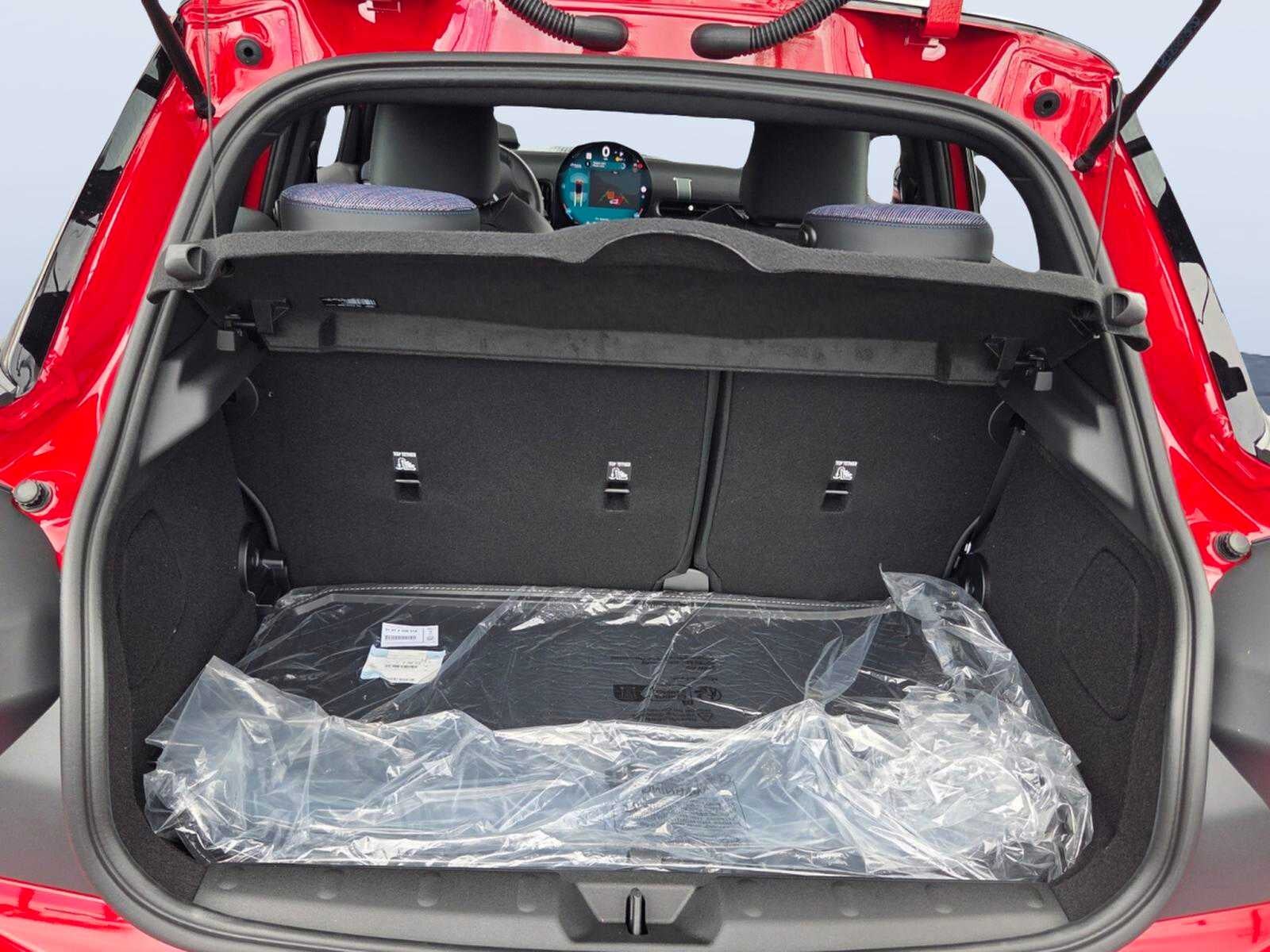 2027 MINI 4 DOOR SIGNATURE PLUS