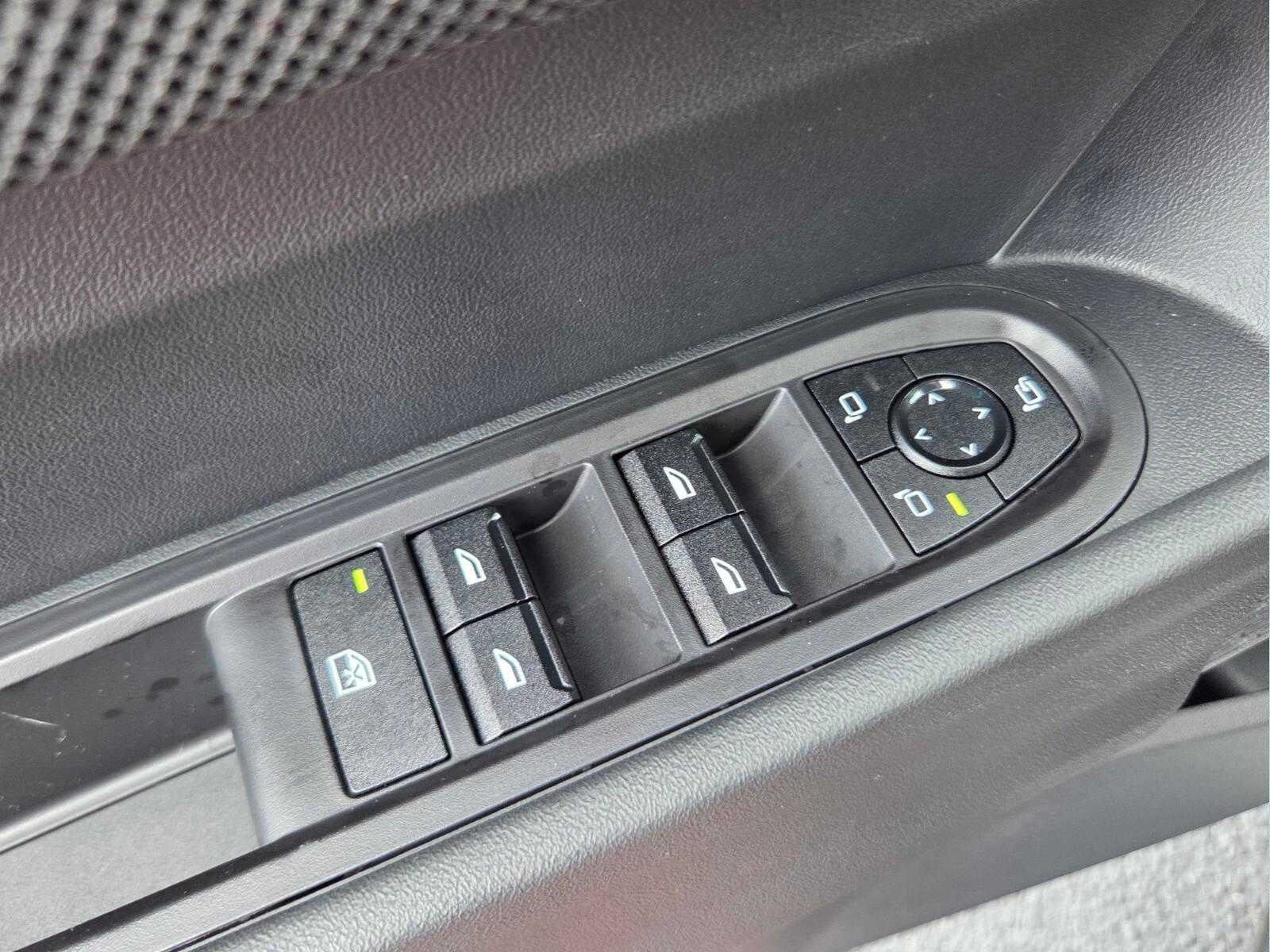 2027 MINI 4 DOOR SIGNATURE PLUS
