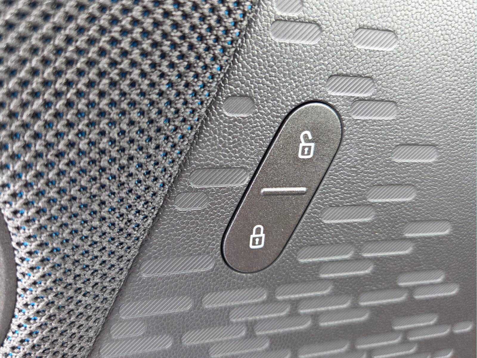 2027 MINI 4 DOOR SIGNATURE PLUS