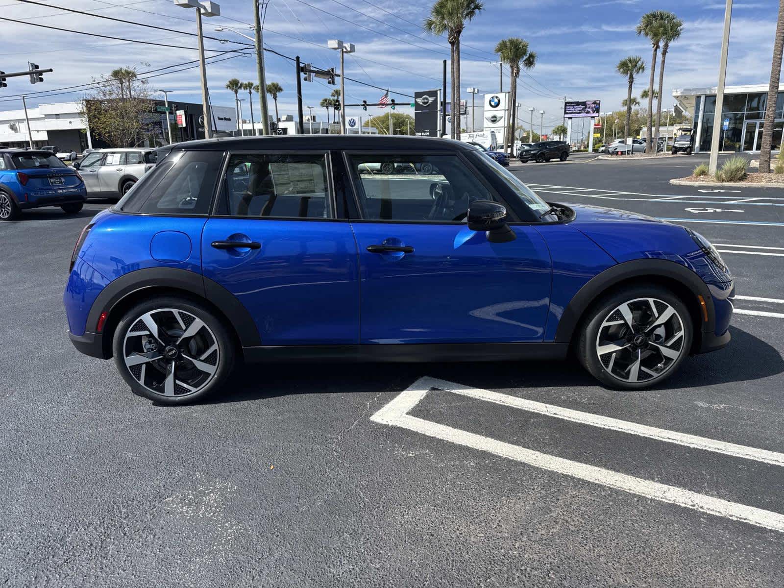 2026 MINI 4 DOOR OXFORD EDITION