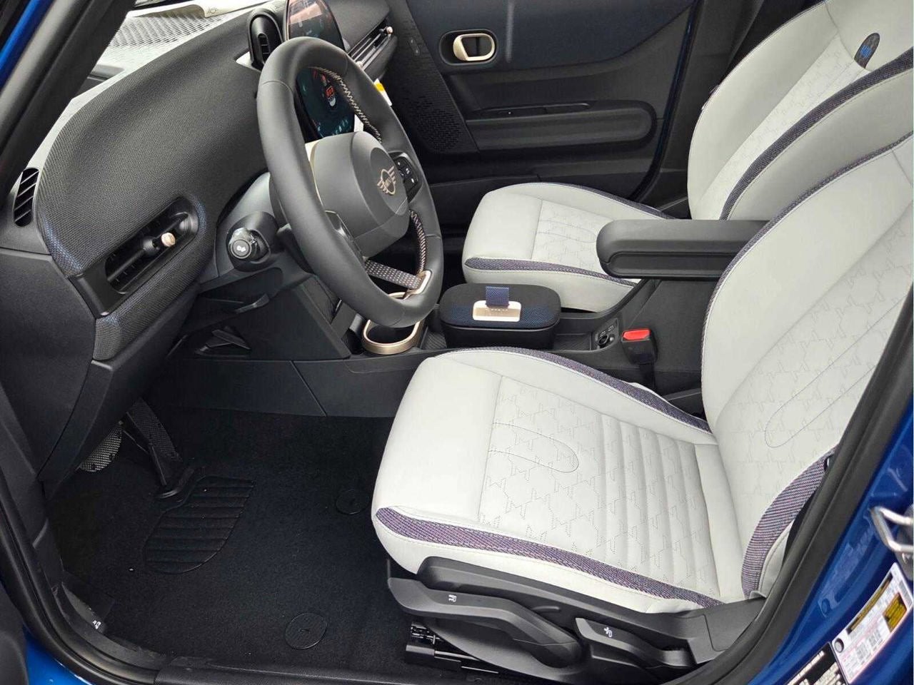 2027 MINI 4 DOOR ICONIC
