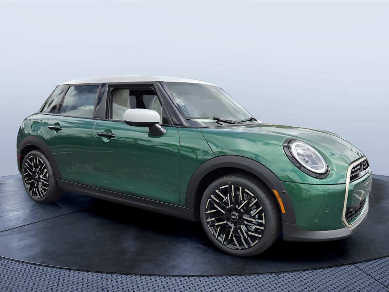 2026 MINI 4 DOOR SIGNATURE PLUS