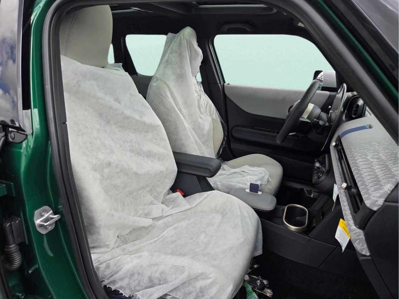 2026 MINI 4 DOOR SIGNATURE PLUS