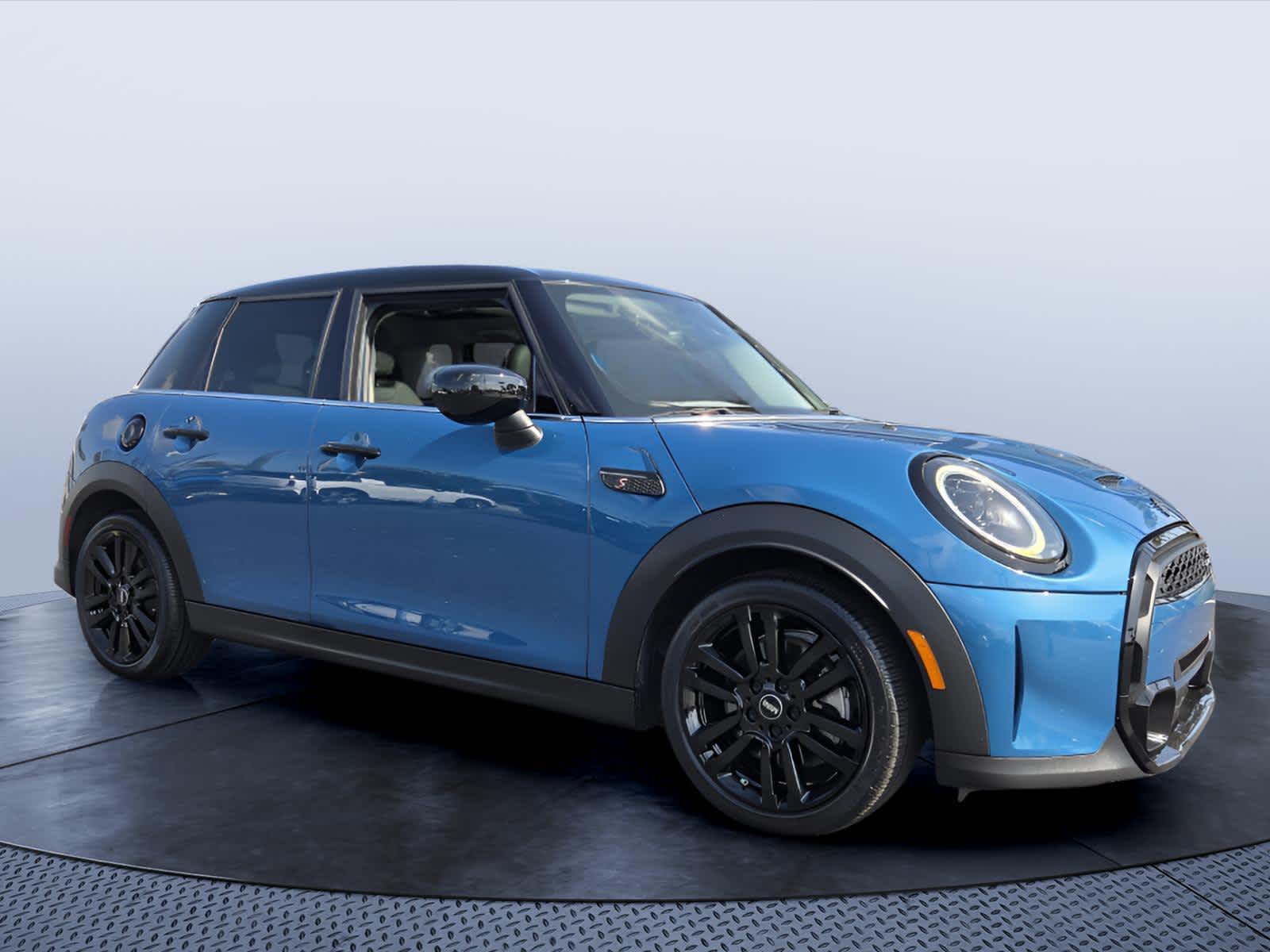 2024 MINI HARDTOP 4 DOOR Cooper S