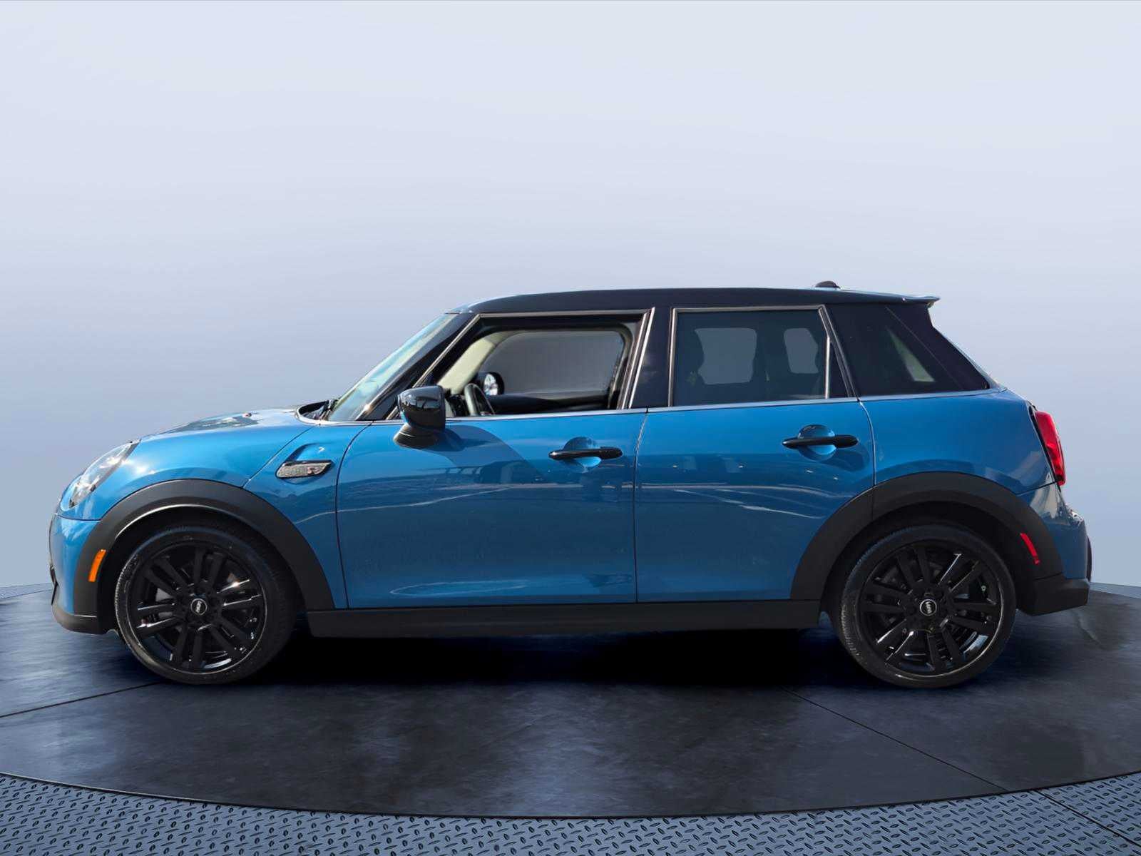 2024 MINI HARDTOP 4 DOOR Cooper S