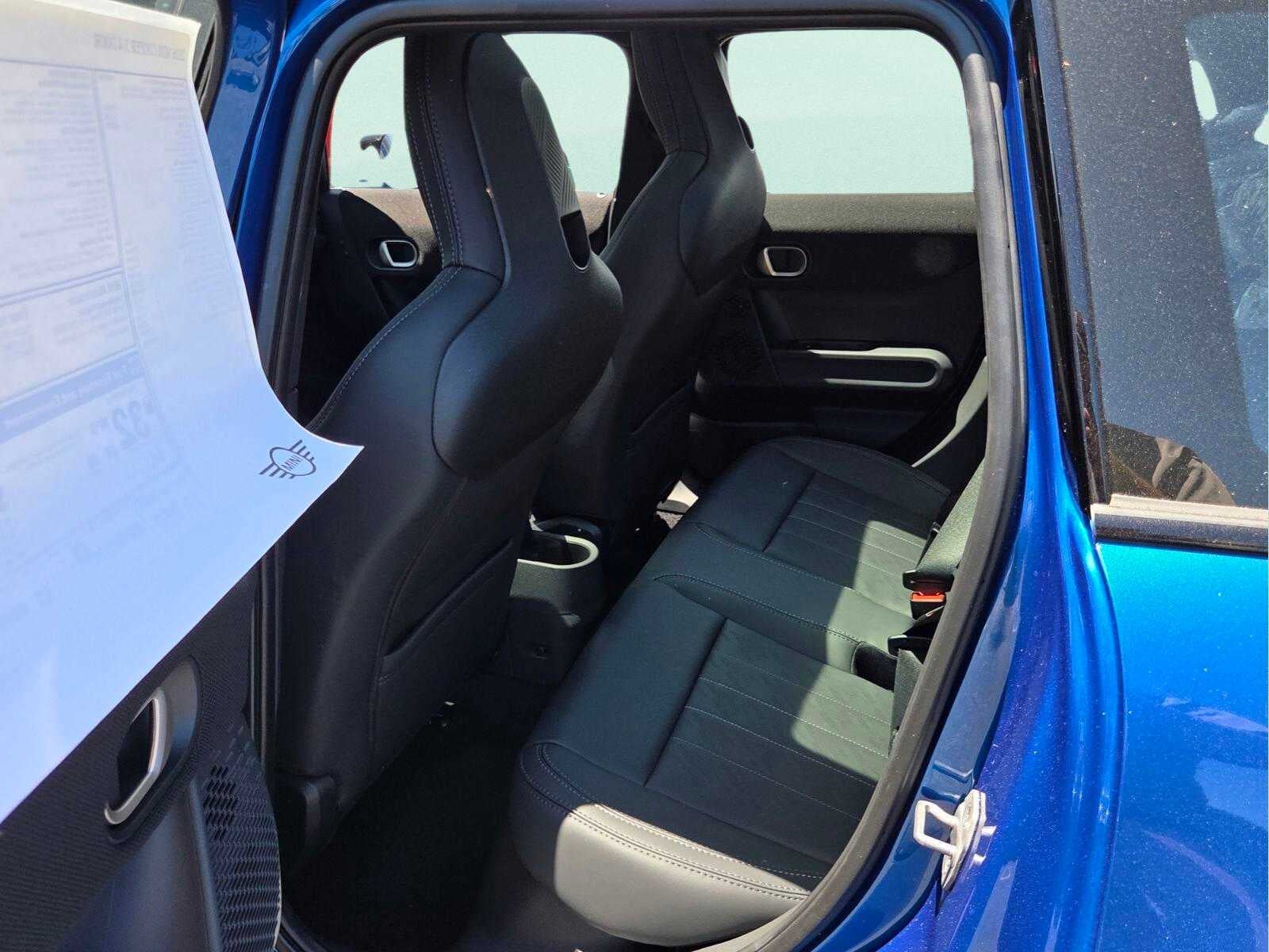 2026 MINI 4 DOOR ICONIC