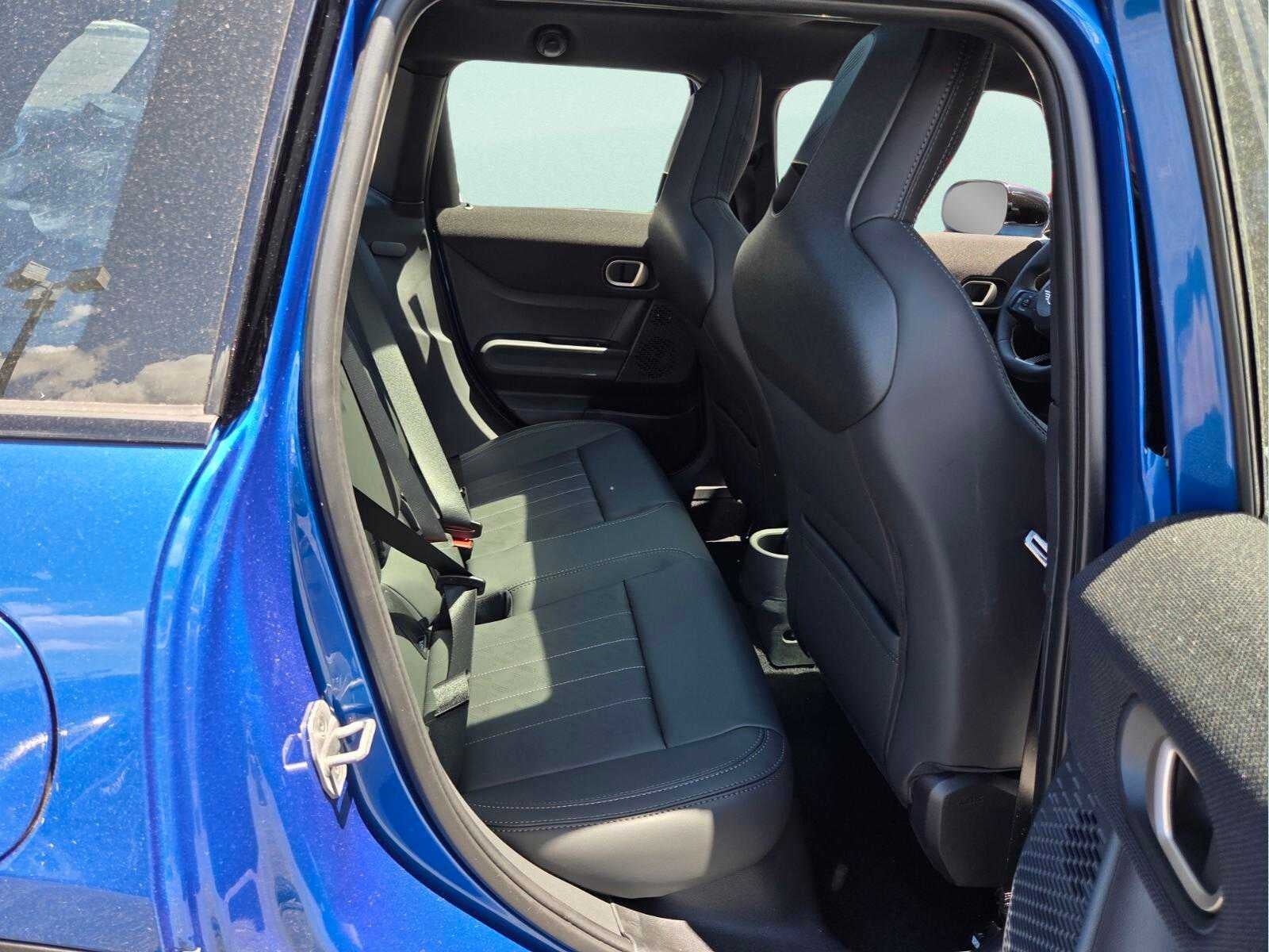 2026 MINI 4 DOOR ICONIC