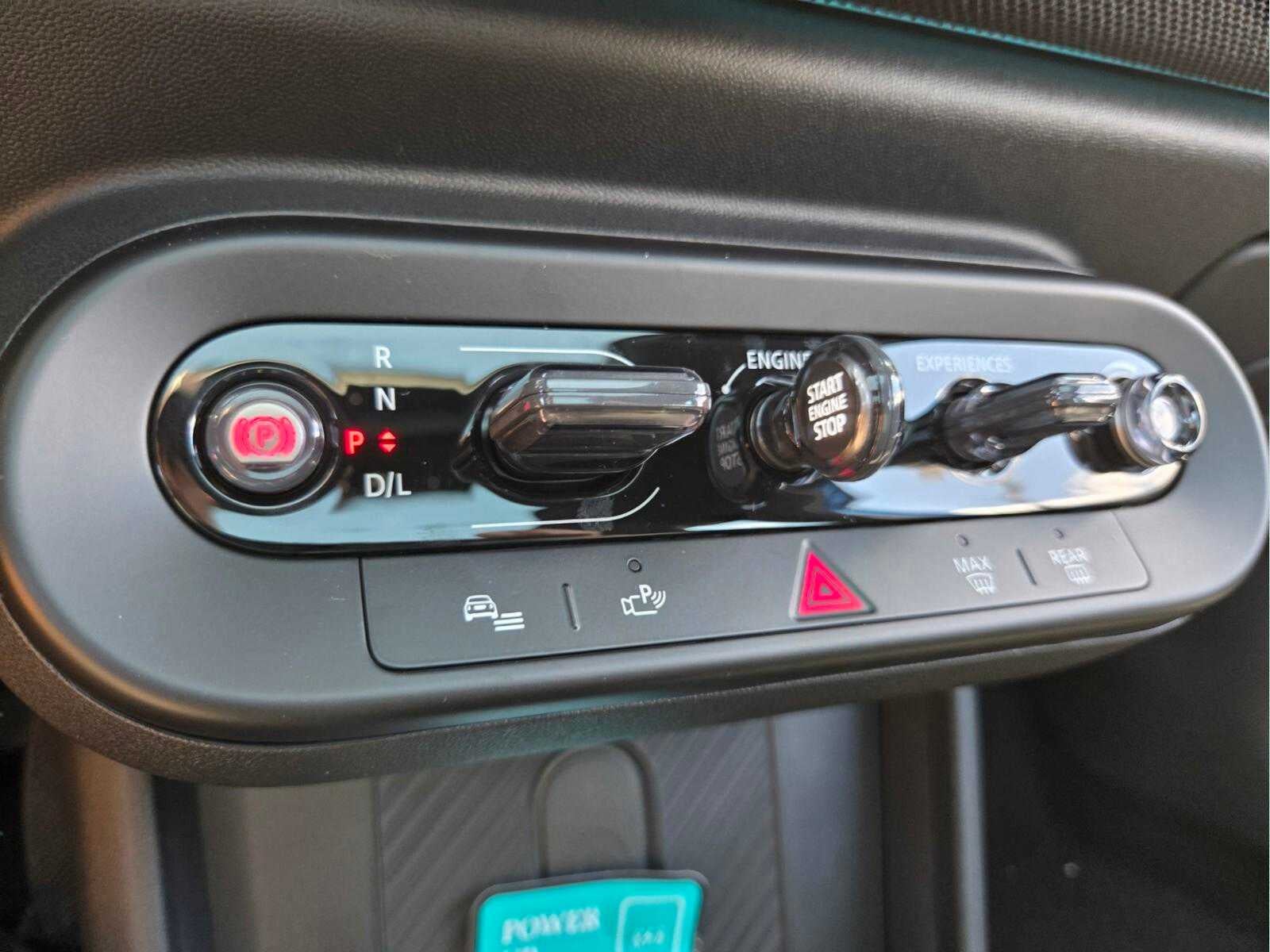 2026 MINI 4 DOOR ICONIC