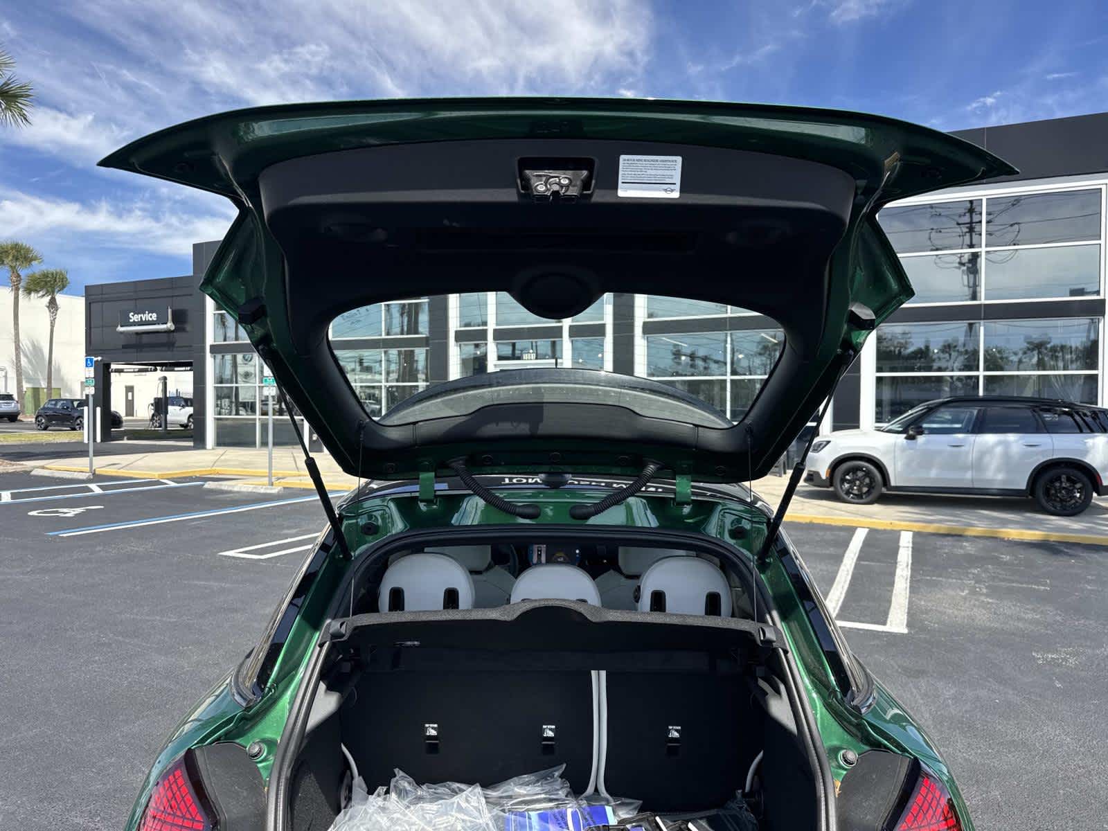 2026 MINI 4 DOOR ICONIC