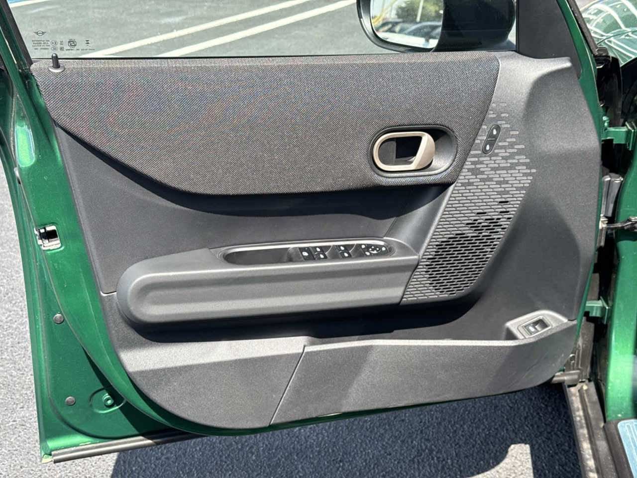 2026 MINI 4 DOOR ICONIC