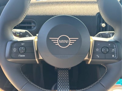 2026 MINI 4 DOOR ICONIC