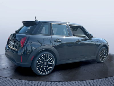 2026 MINI 4 DOOR ICONIC