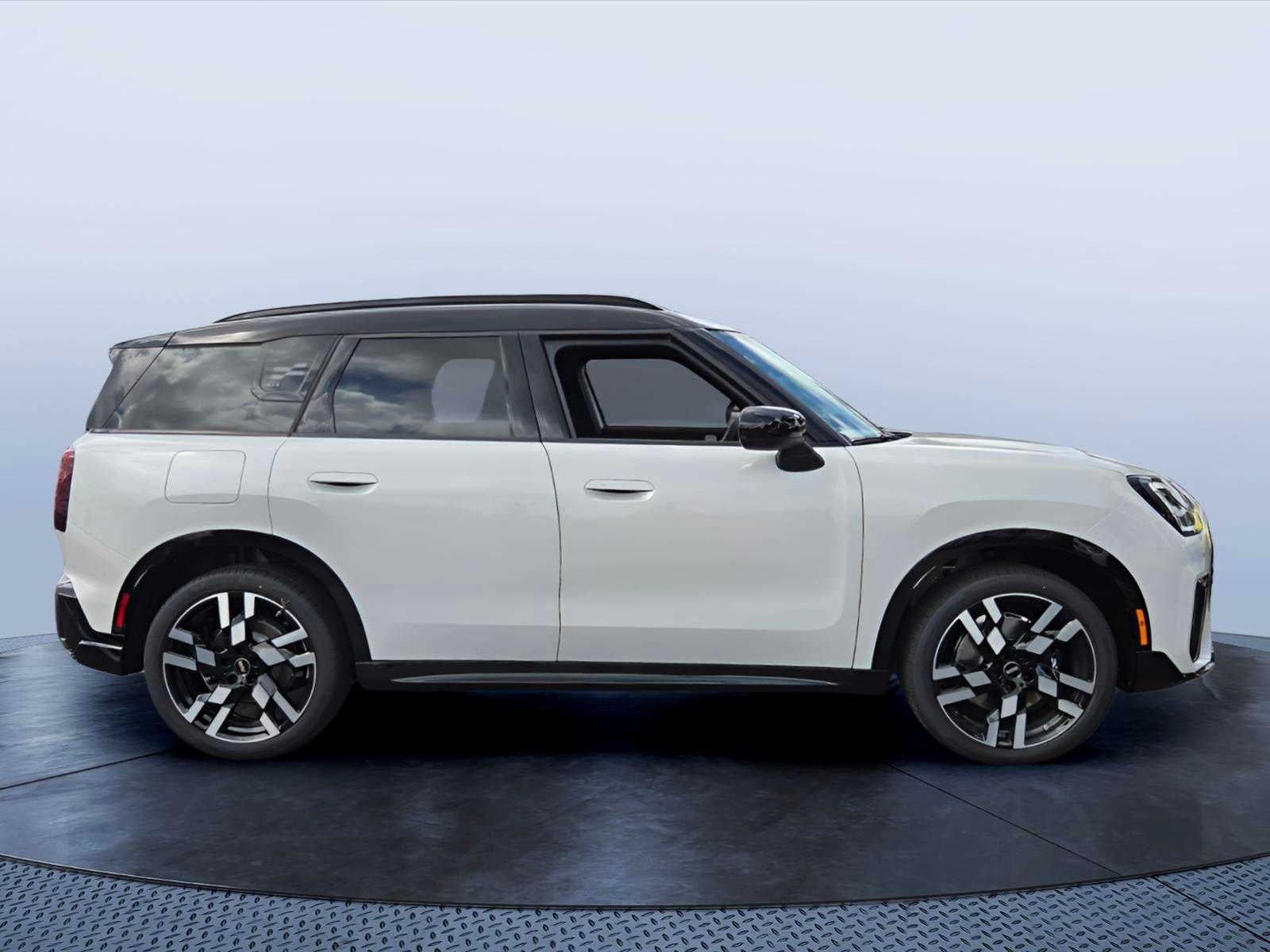 2027 MINI COUNTRYMAN ICONIC