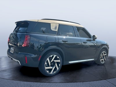 2027 MINI COUNTRYMAN ICONIC