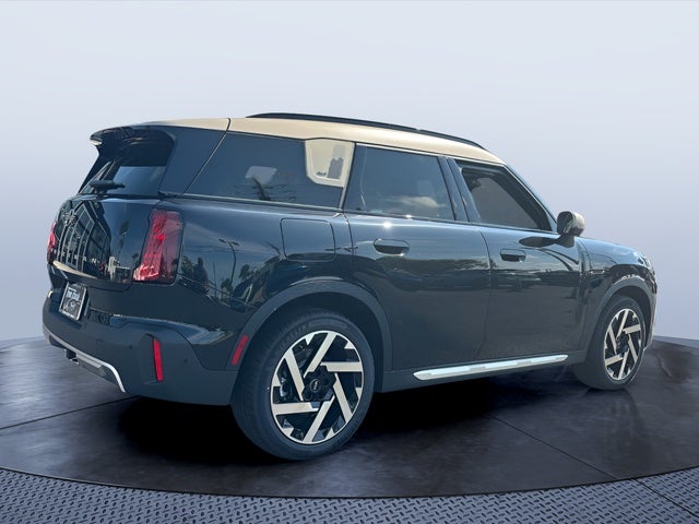 2027 MINI COUNTRYMAN ICONIC
