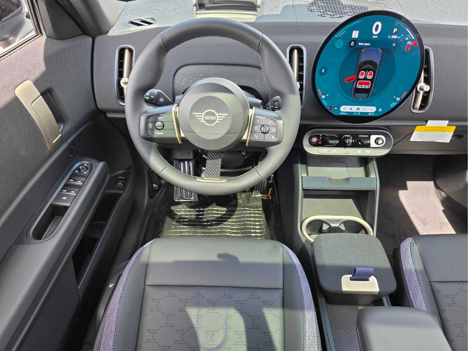 2027 MINI COUNTRYMAN SIGNATURE PLUS