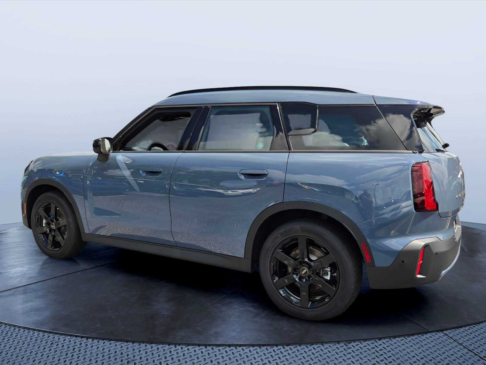2027 MINI COUNTRYMAN SIGNATURE PLUS