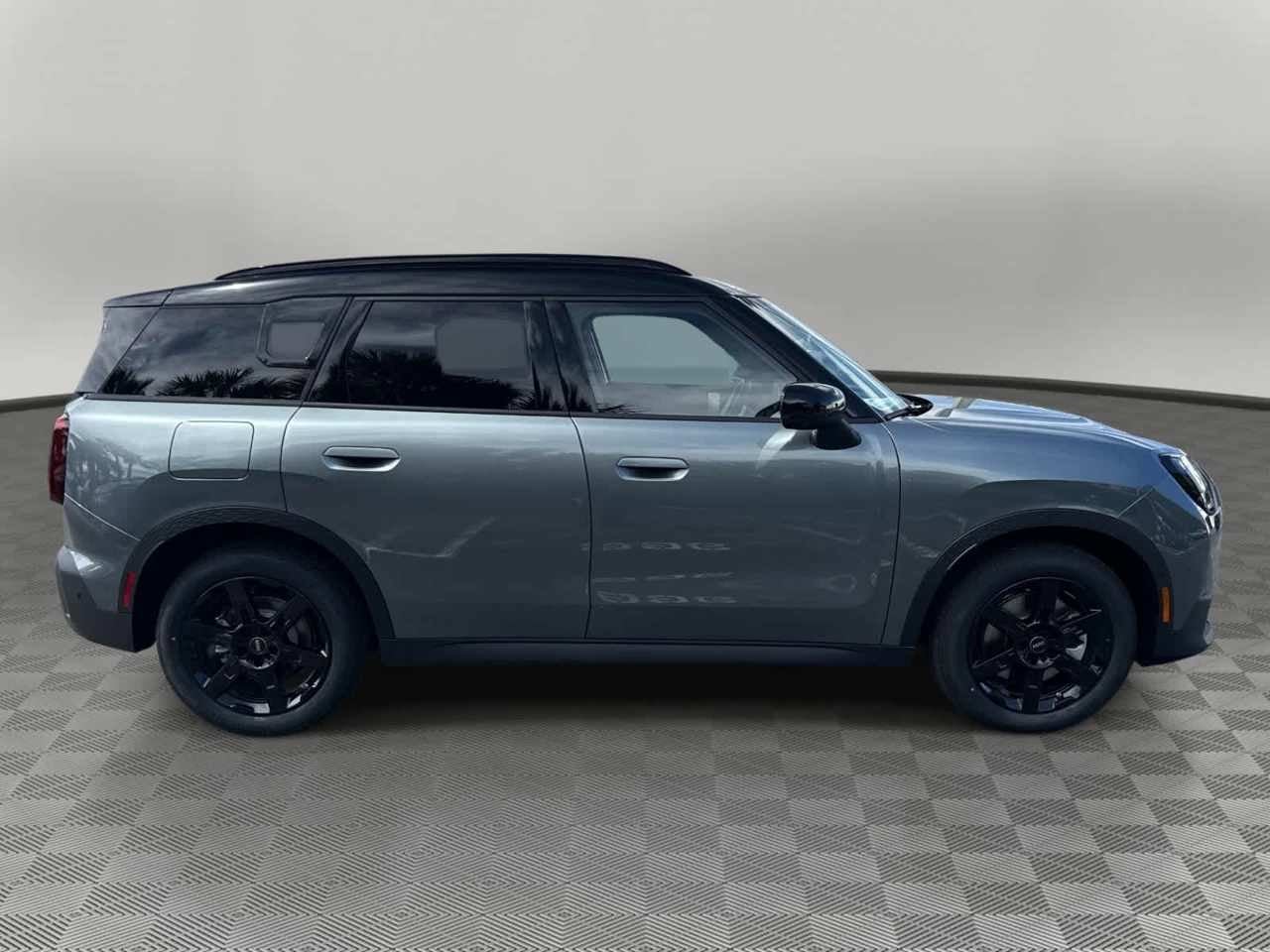 2026 MINI COUNTRYMAN ICONIC