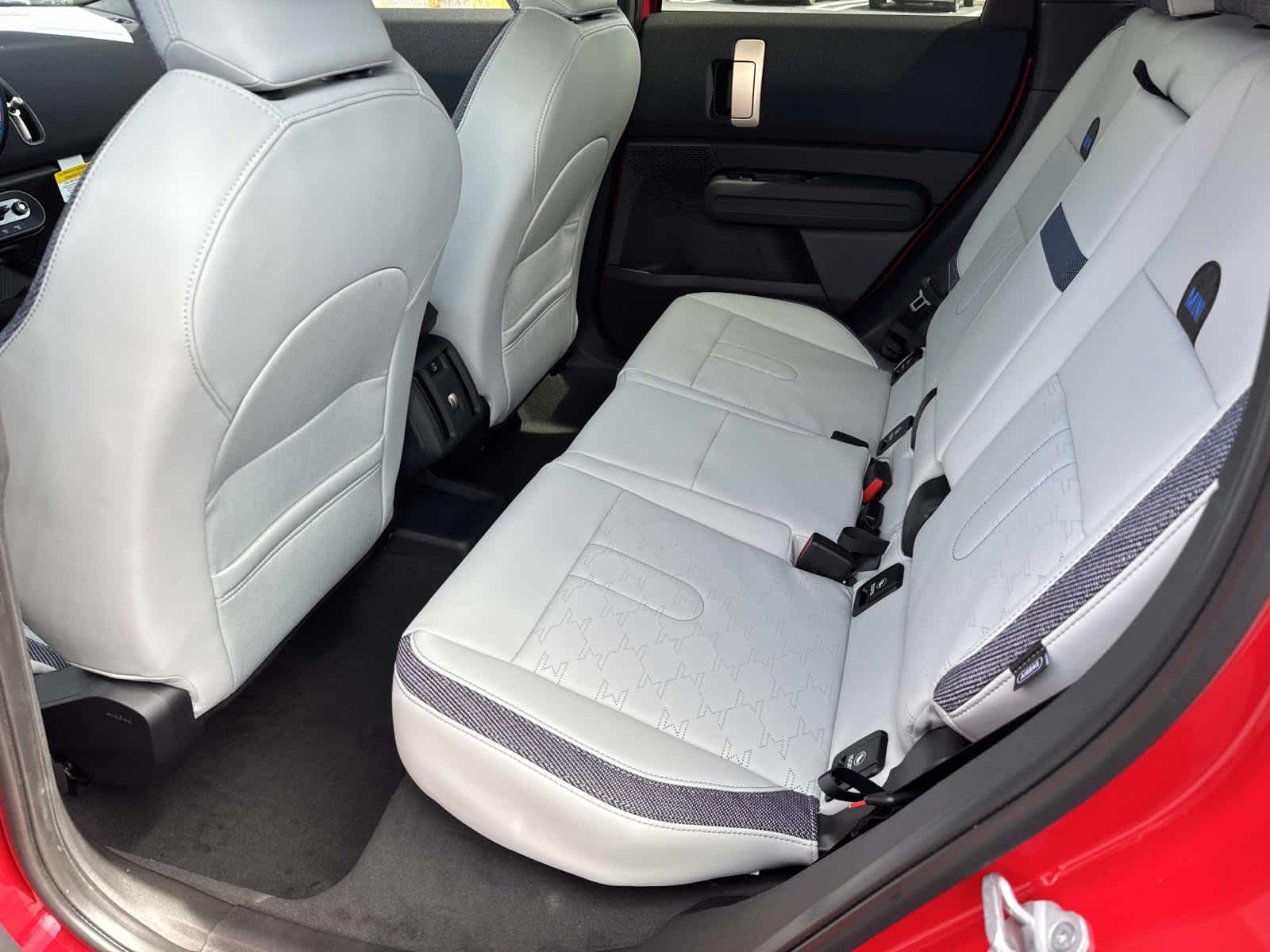 2026 MINI COUNTRYMAN OXFORD EDITION