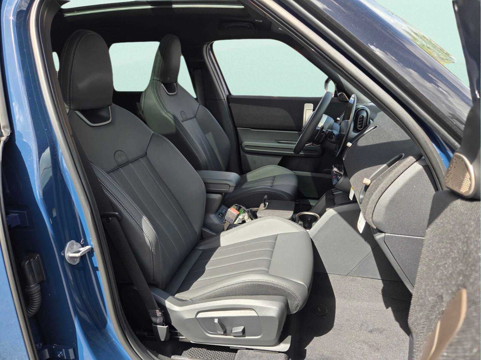 2027 MINI COUNTRYMAN ICONIC