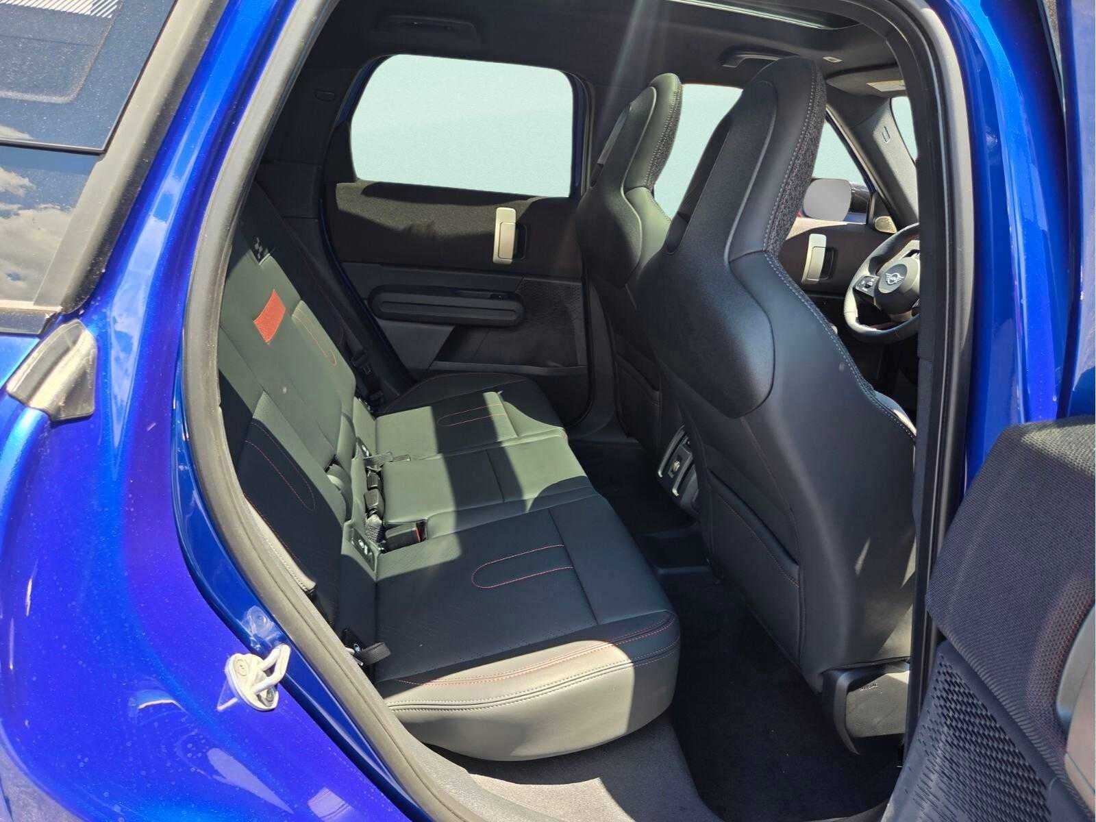 2026 MINI COUNTRYMAN ICONIC