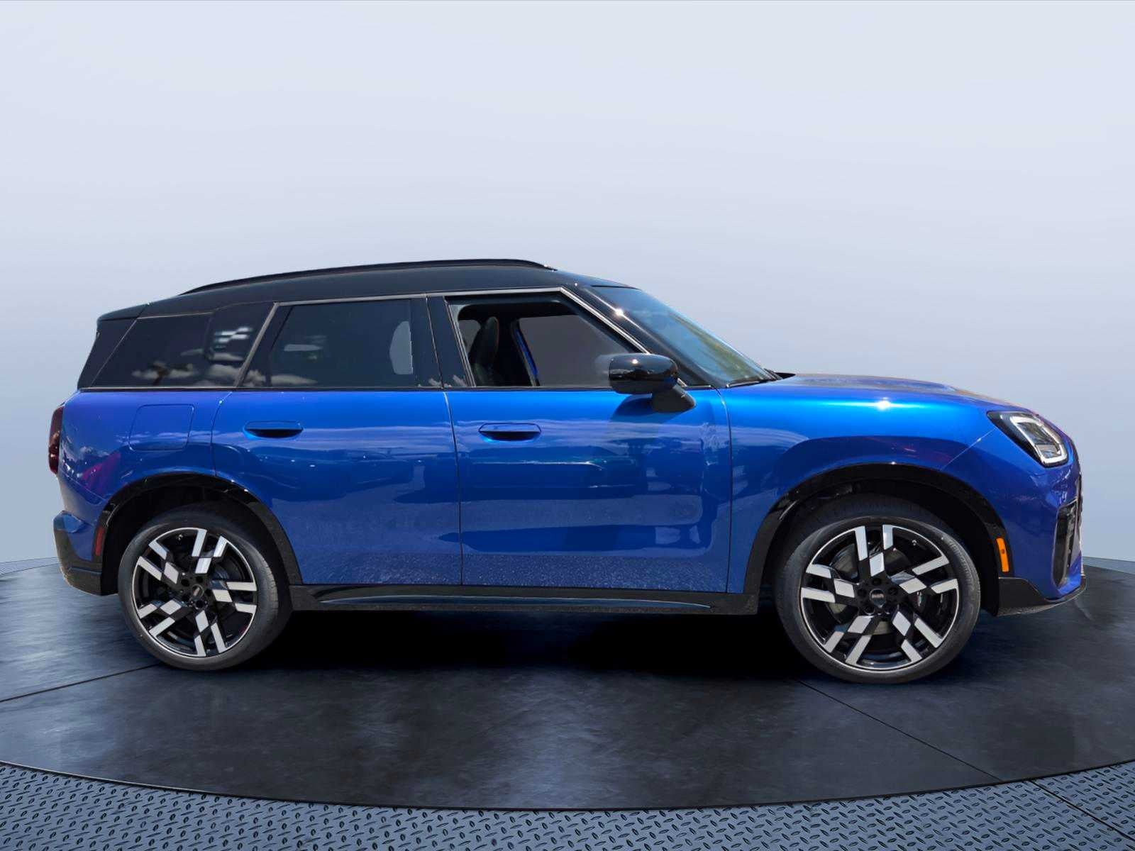 2026 MINI COUNTRYMAN ICONIC