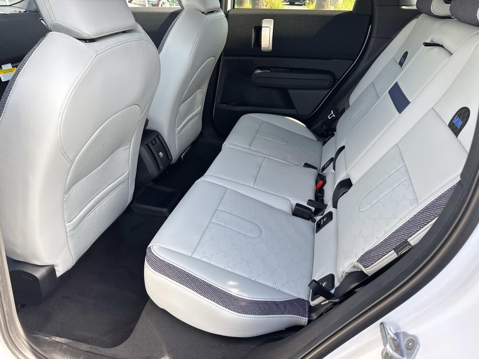 2026 MINI COUNTRYMAN OXFORD EDITION