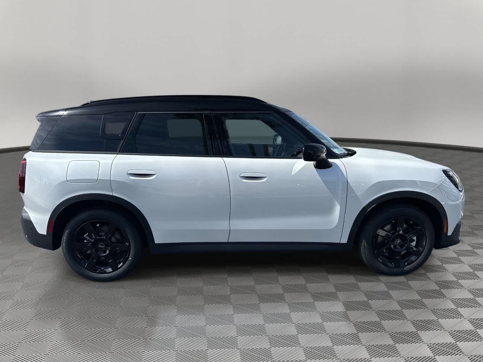2026 MINI COUNTRYMAN OXFORD EDITION
