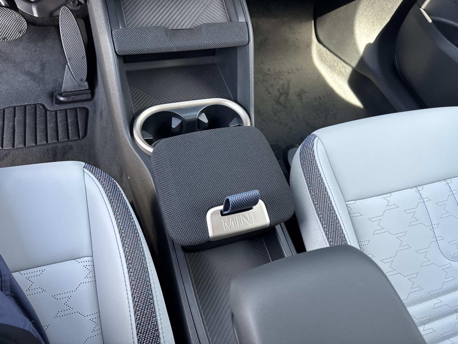 2026 MINI COUNTRYMAN OXFORD EDITION