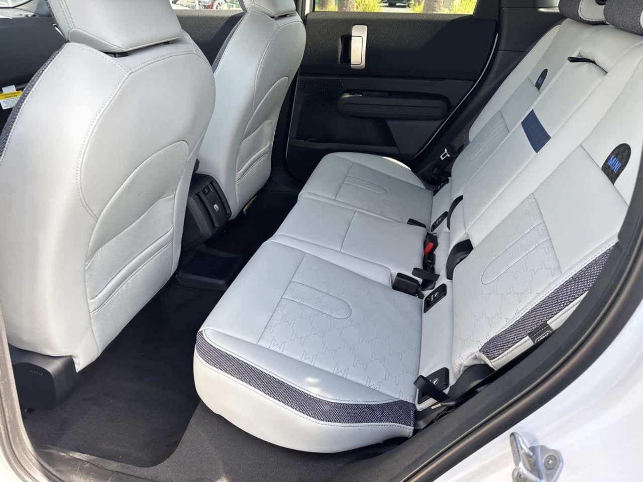 2026 MINI COUNTRYMAN OXFORD EDITION