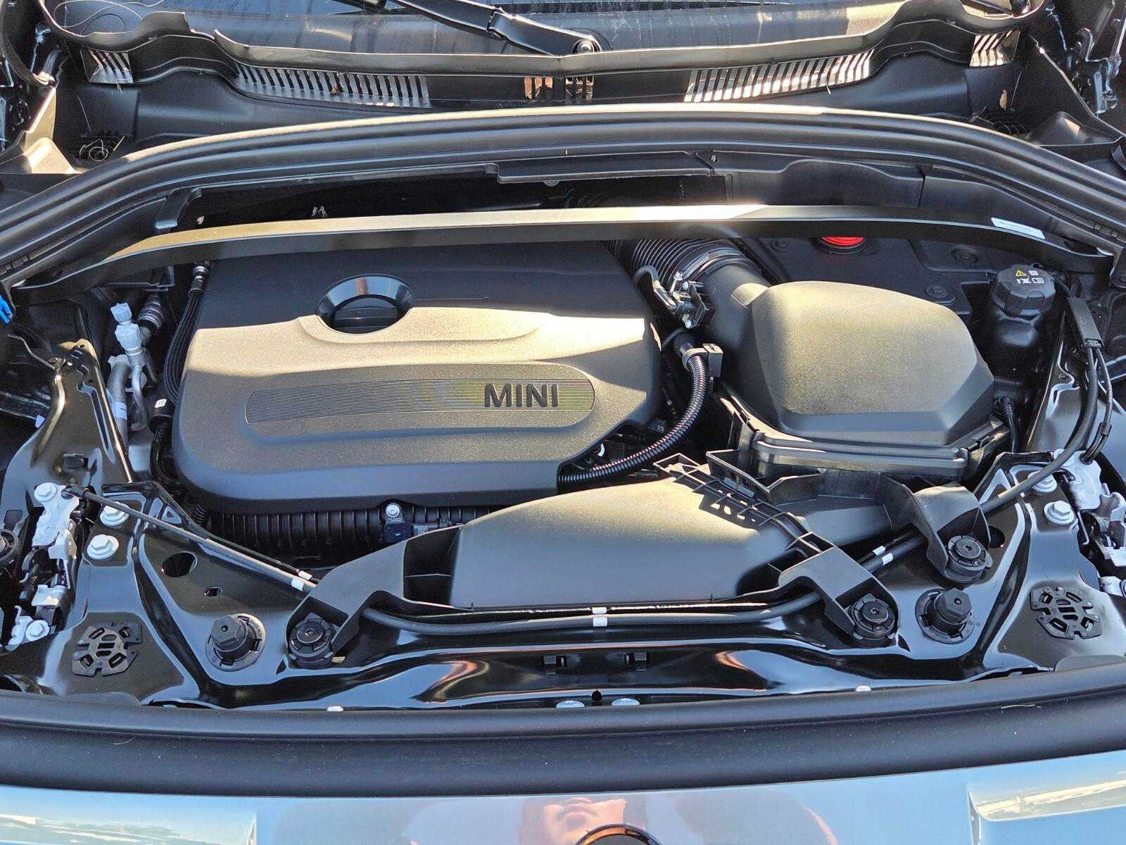2027 MINI COUNTRYMAN ICONIC