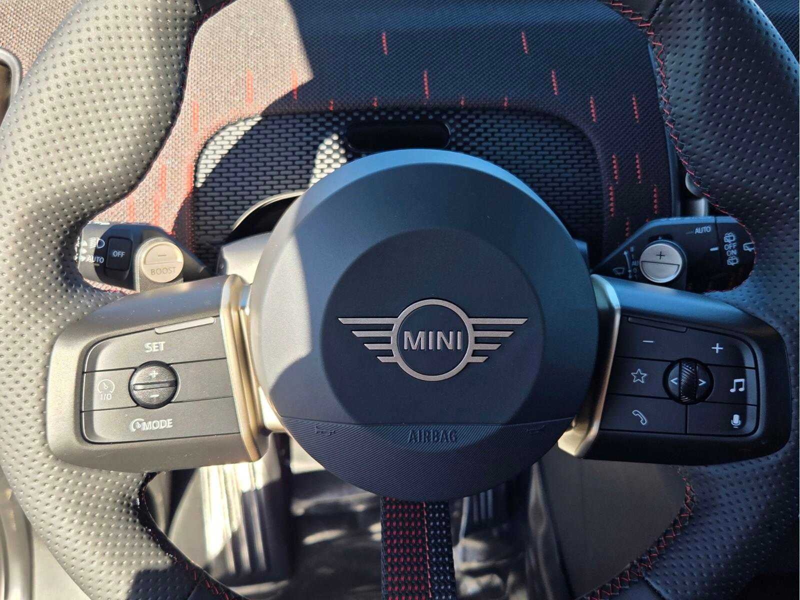2027 MINI COUNTRYMAN ICONIC