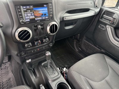 2018 Jeep Wrangler JK Sahara 4x4