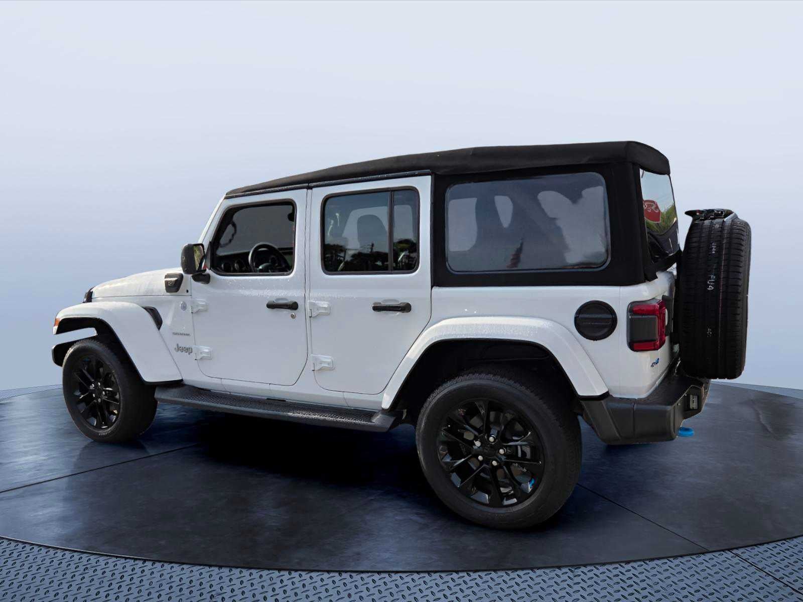 2023 Jeep Wrangler 4xe Sahara 4x4
