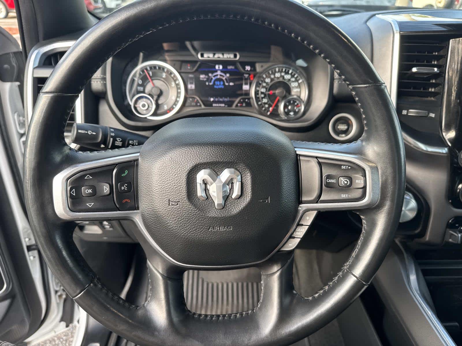 2022 RAM 1500 Laramie 4x2 Crew Cab 57 Box