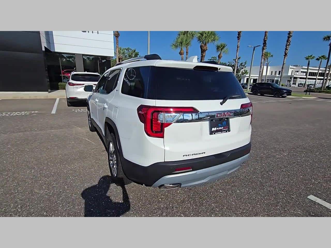 2021 GMC Acadia FWD 4dr SLT