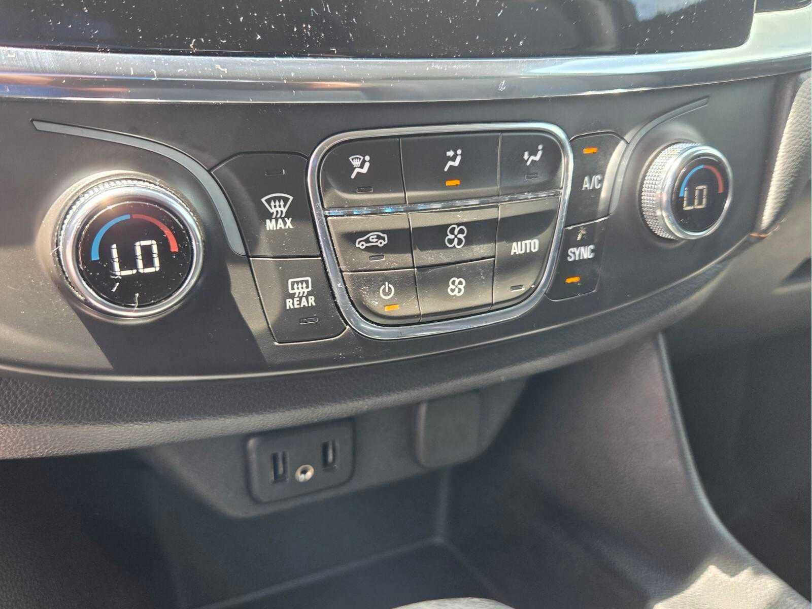 2021 Chevrolet Traverse FWD 4dr LS w/1LS