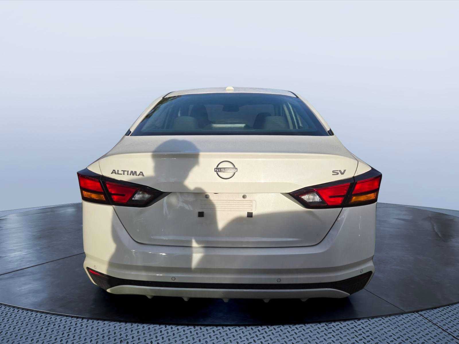 2024 Nissan Altima 2.5 SV Sedan