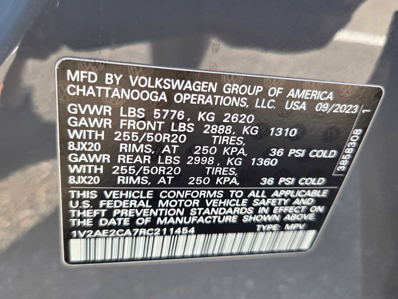 2024 Volkswagen Atlas Cross Sport 2.0T SEL R-Line 4MOTION