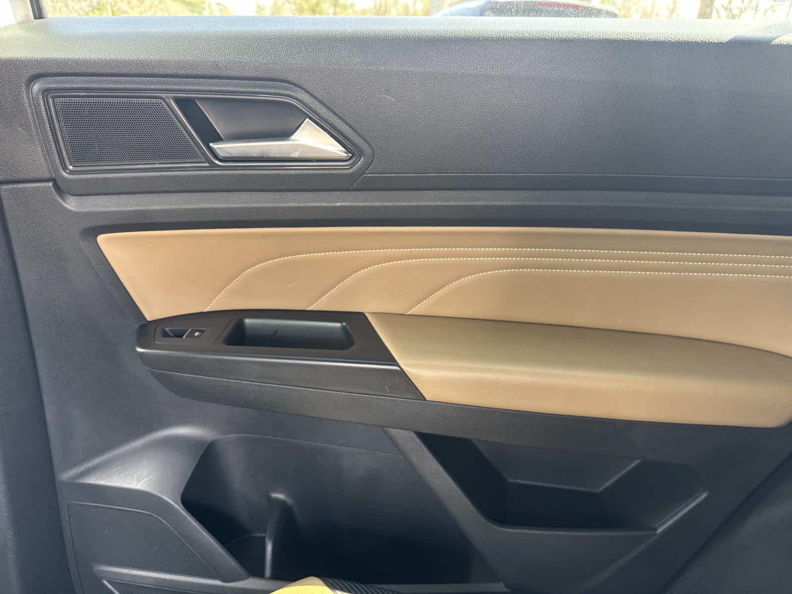 2022 Volkswagen Atlas Cross Sport 2.0T SE FWD