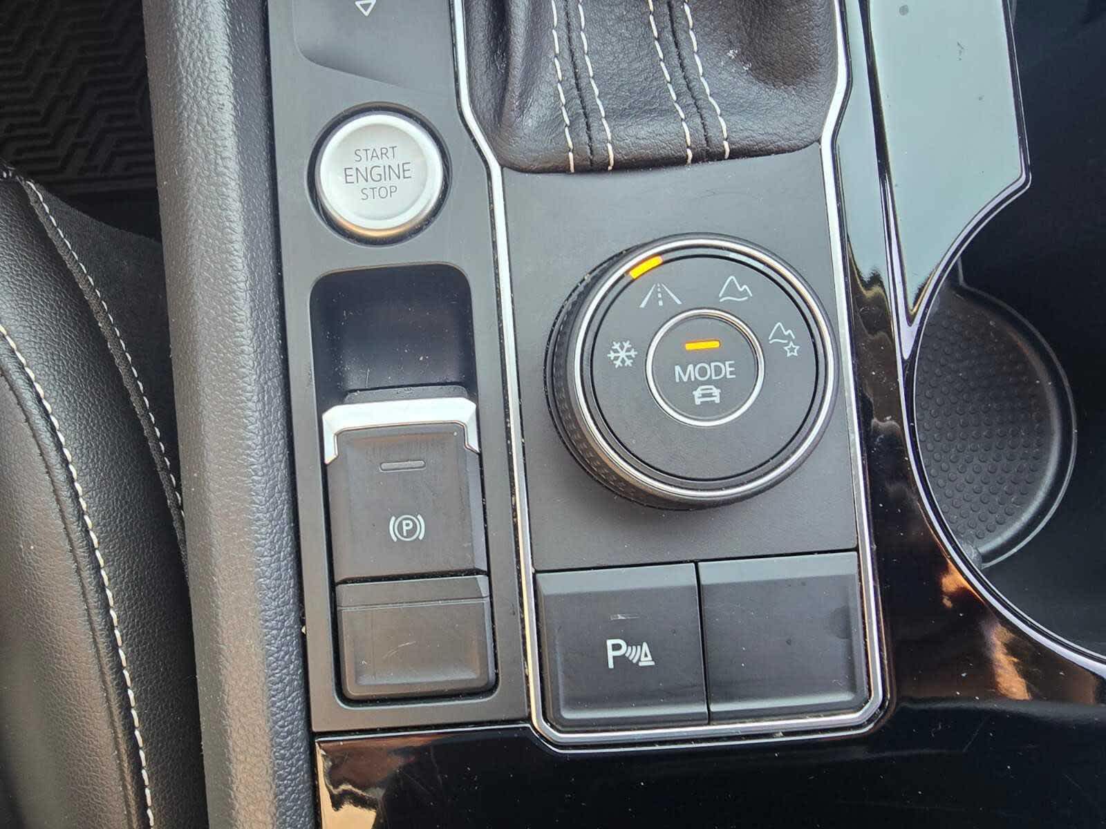 2022 Volkswagen Atlas 3.6L V6 SE w/Technology 4MOTION