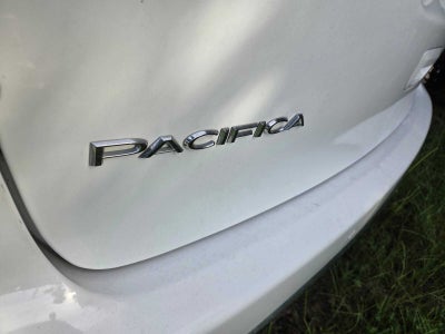 2023 Chrysler Pacifica Touring L FWD
