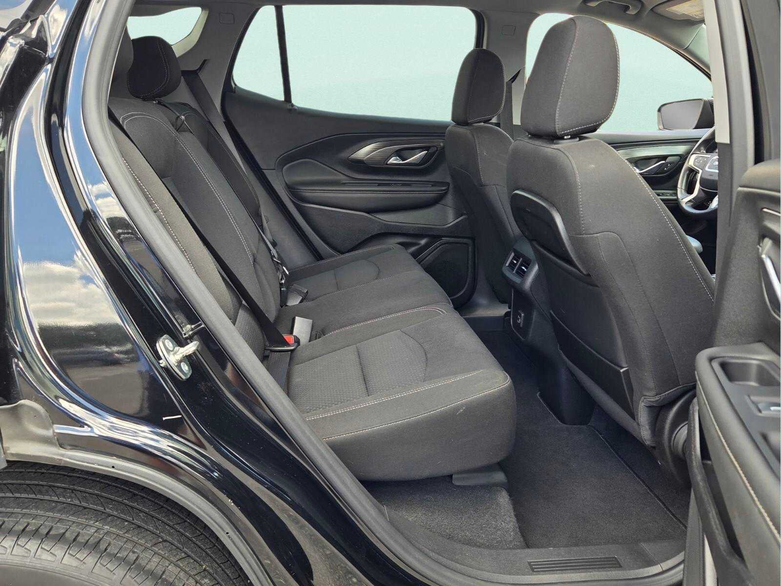 2024 GMC Terrain FWD 4dr SLE