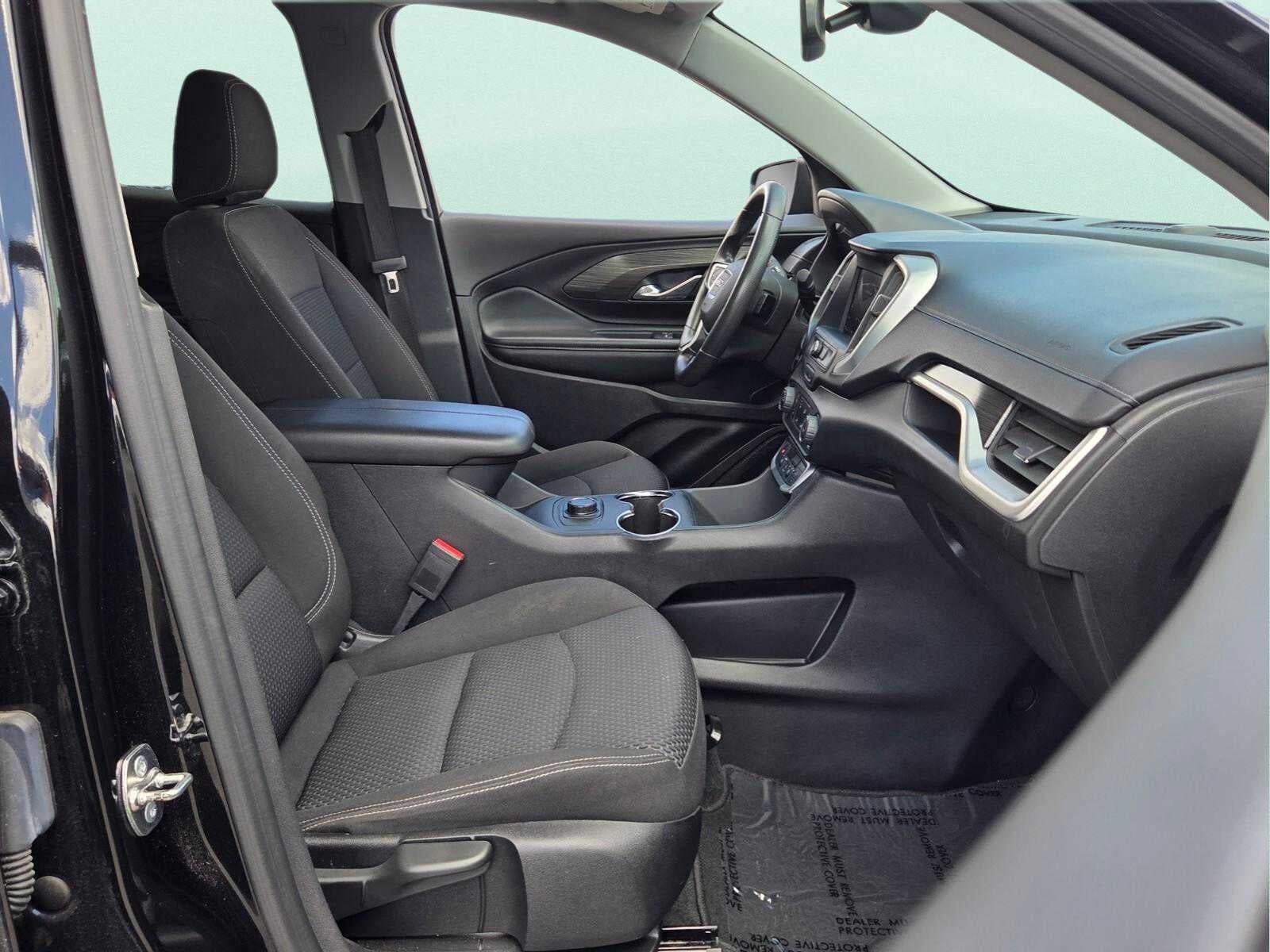 2024 GMC Terrain FWD 4dr SLE
