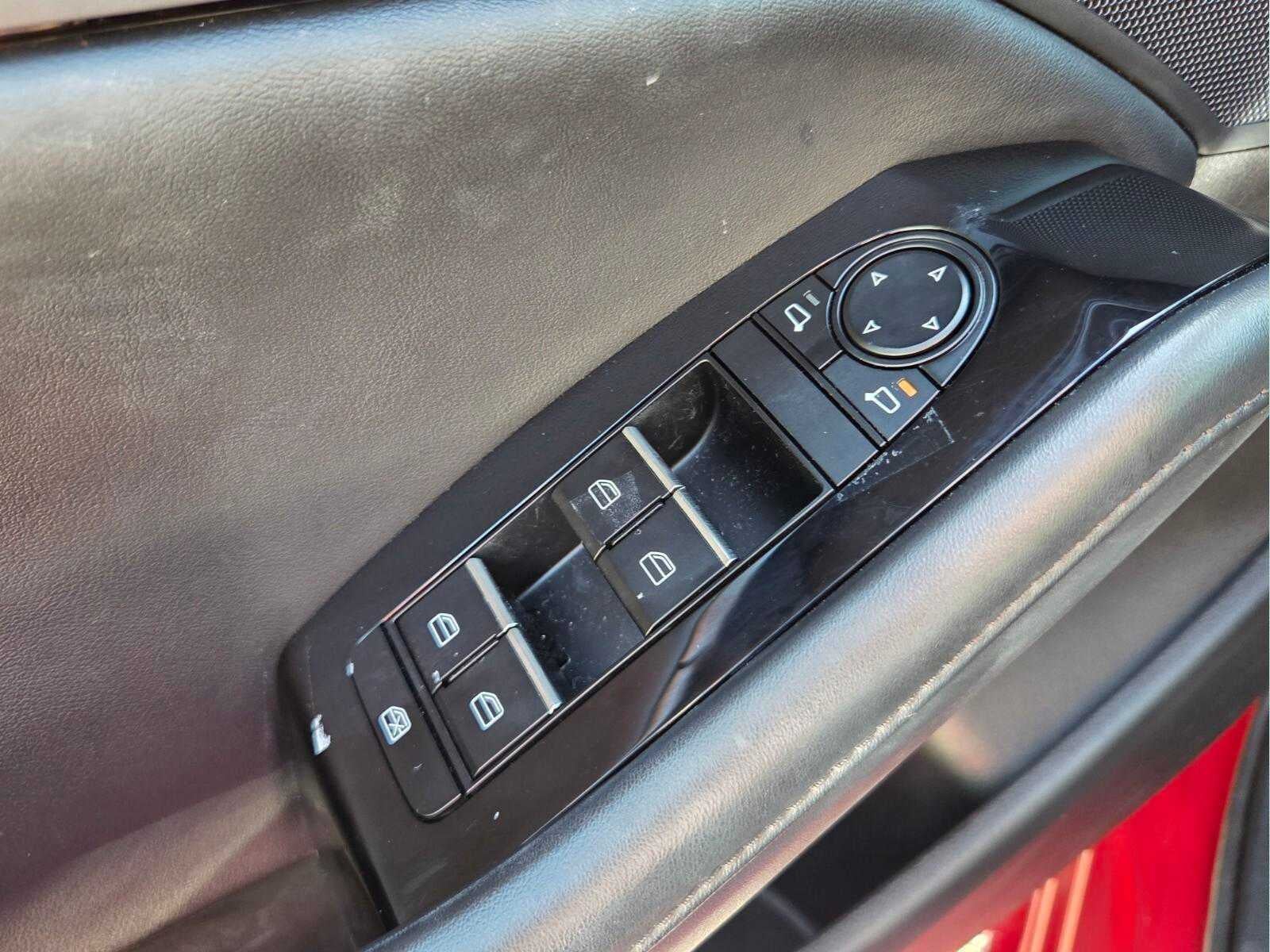 2025 Mazda MAZDA3 2.5 S Select Sport FWD