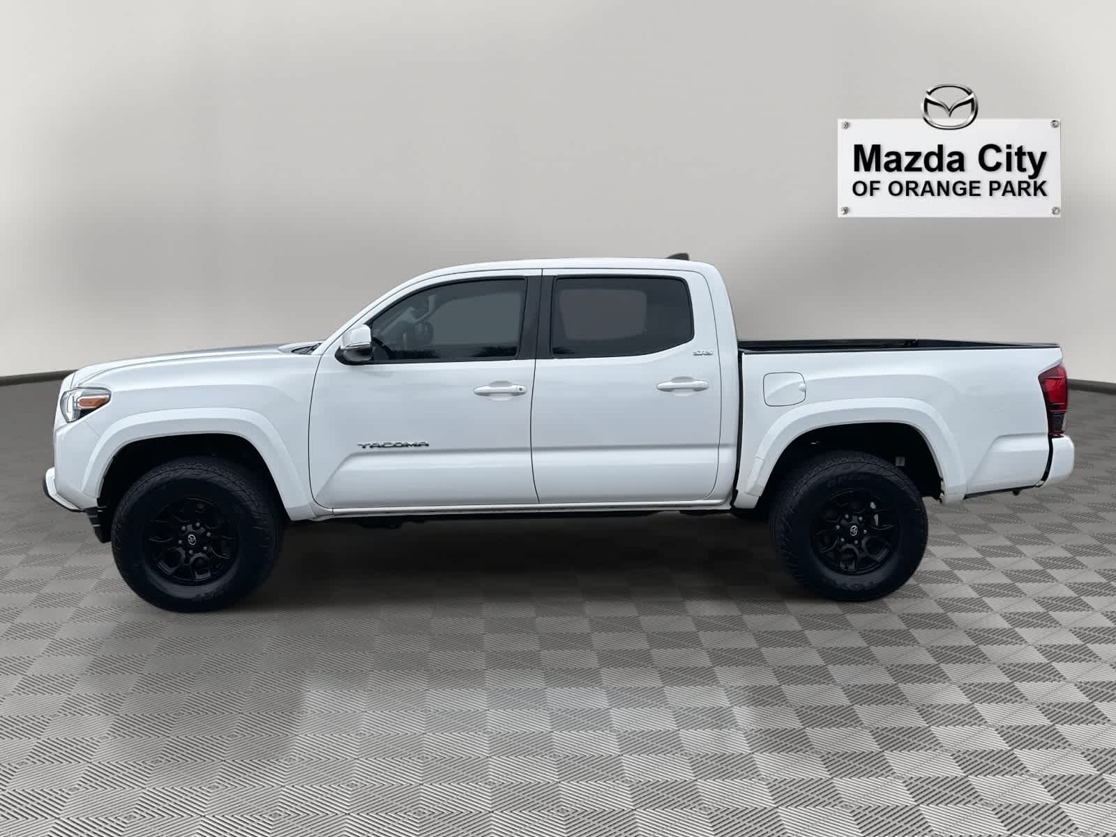2022 Toyota Tacoma SR5 Double Cab 5 Bed V6 AT