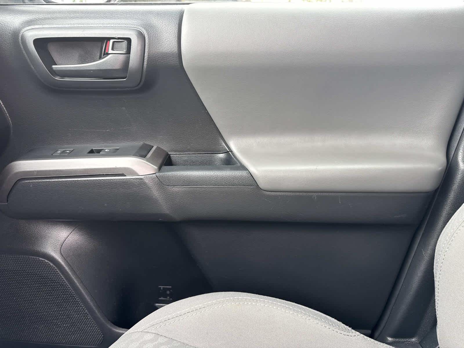 2022 Toyota Tacoma SR5 Double Cab 5 Bed V6 AT