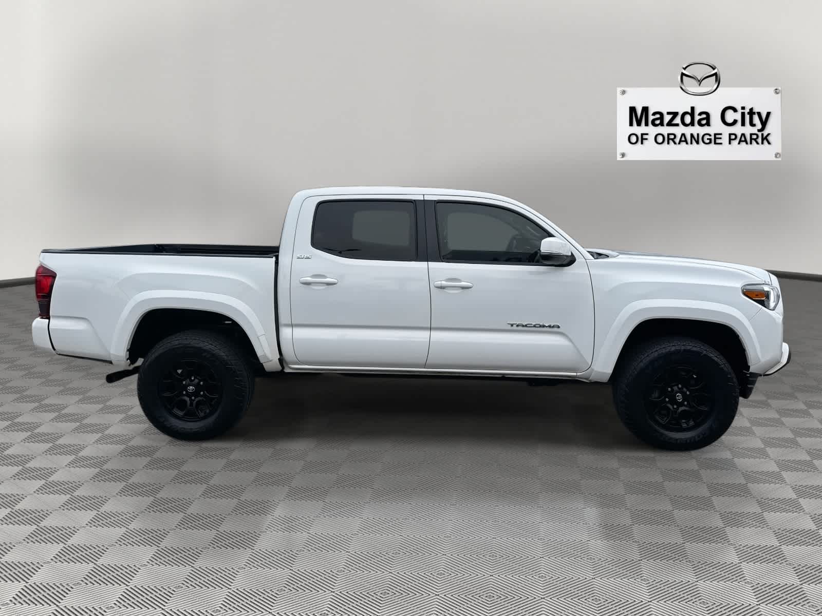 2022 Toyota Tacoma SR5 Double Cab 5 Bed V6 AT