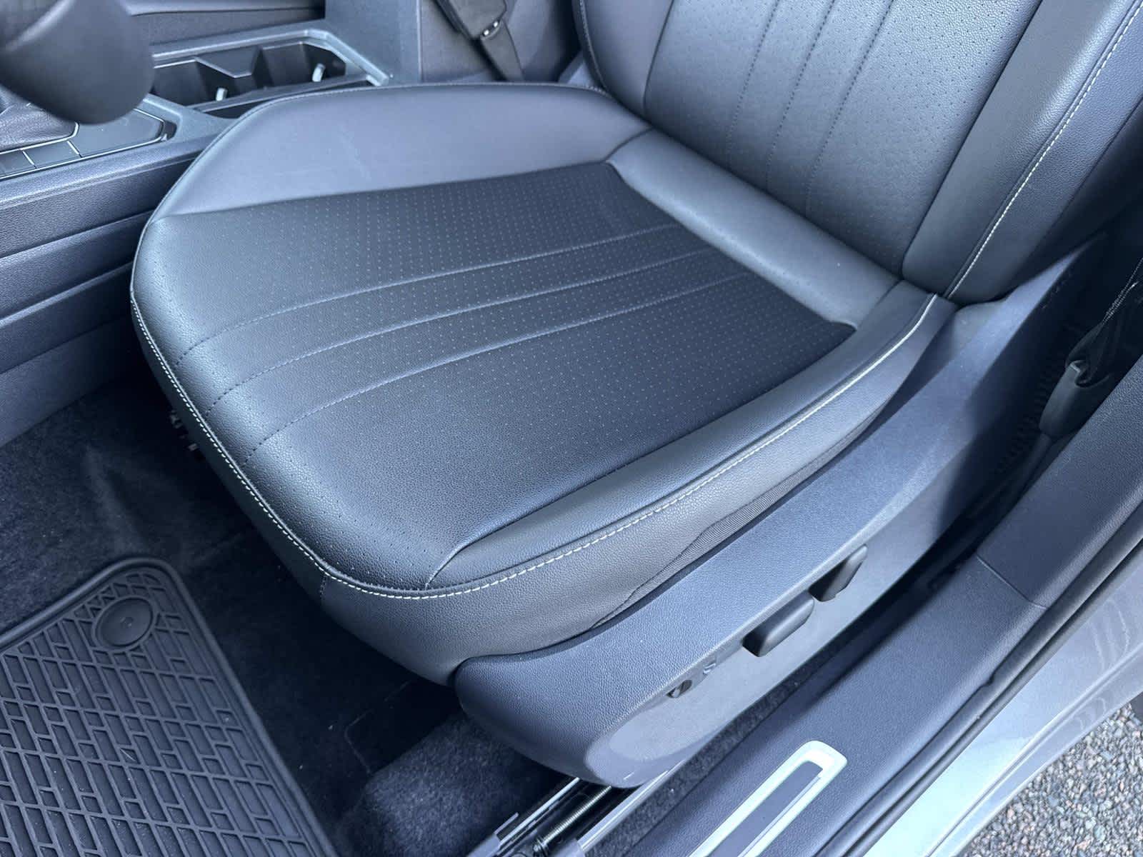 2024 Volkswagen Tiguan 2.0T SE R-Line Black FWD